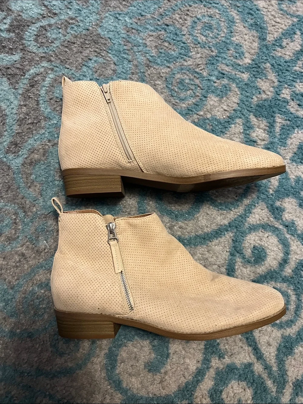 Universal Thread Beige Perforated Suede Ankle Booties with Side Zipper 12 Wide